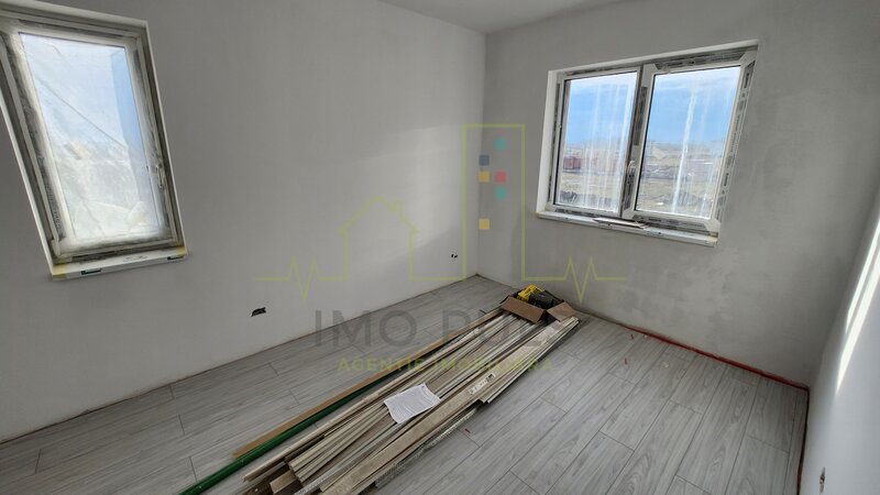 Timisoara, terasa 27 mp, decomandat, 2 bai, parcare acoperita,